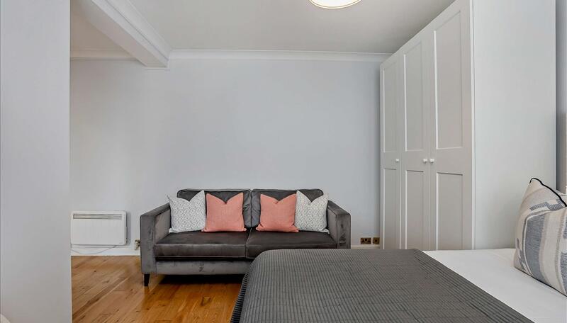 39, Hill Street, London, London
